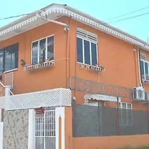 De Rose Hotel